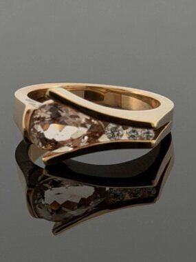 18K Rose Gold Morganite & Diamond Ring 1.35ct Pear Morganite 0.09ctw Diamonds